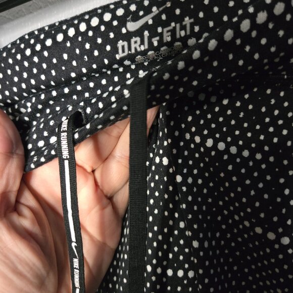 Nike Dri-FIT Epic Run Printed Tights & GapFit High Rise Blackout Print Leggings - Picture 5 of 11